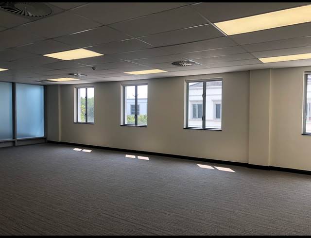 217M² OFFICE TO LET IN SANDHURST